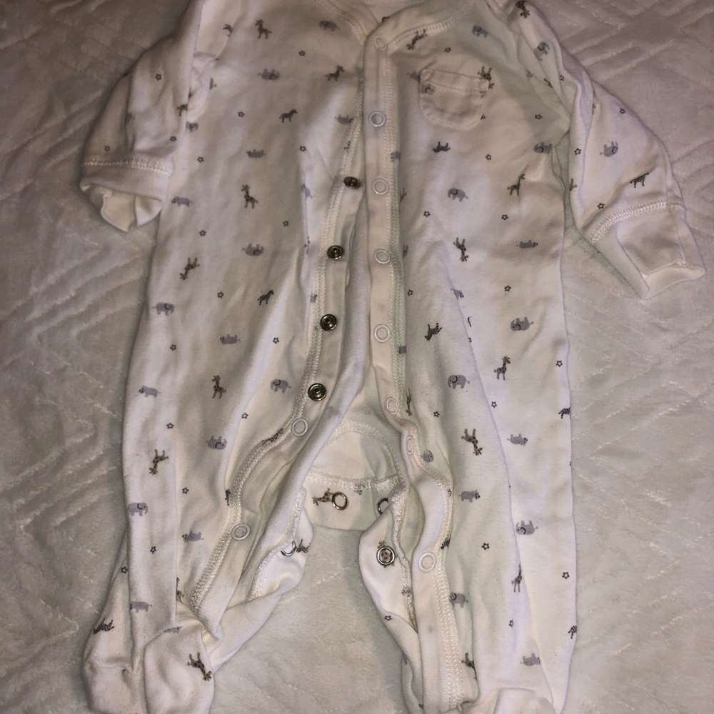 Baby Clothes - Picture 10 of 16